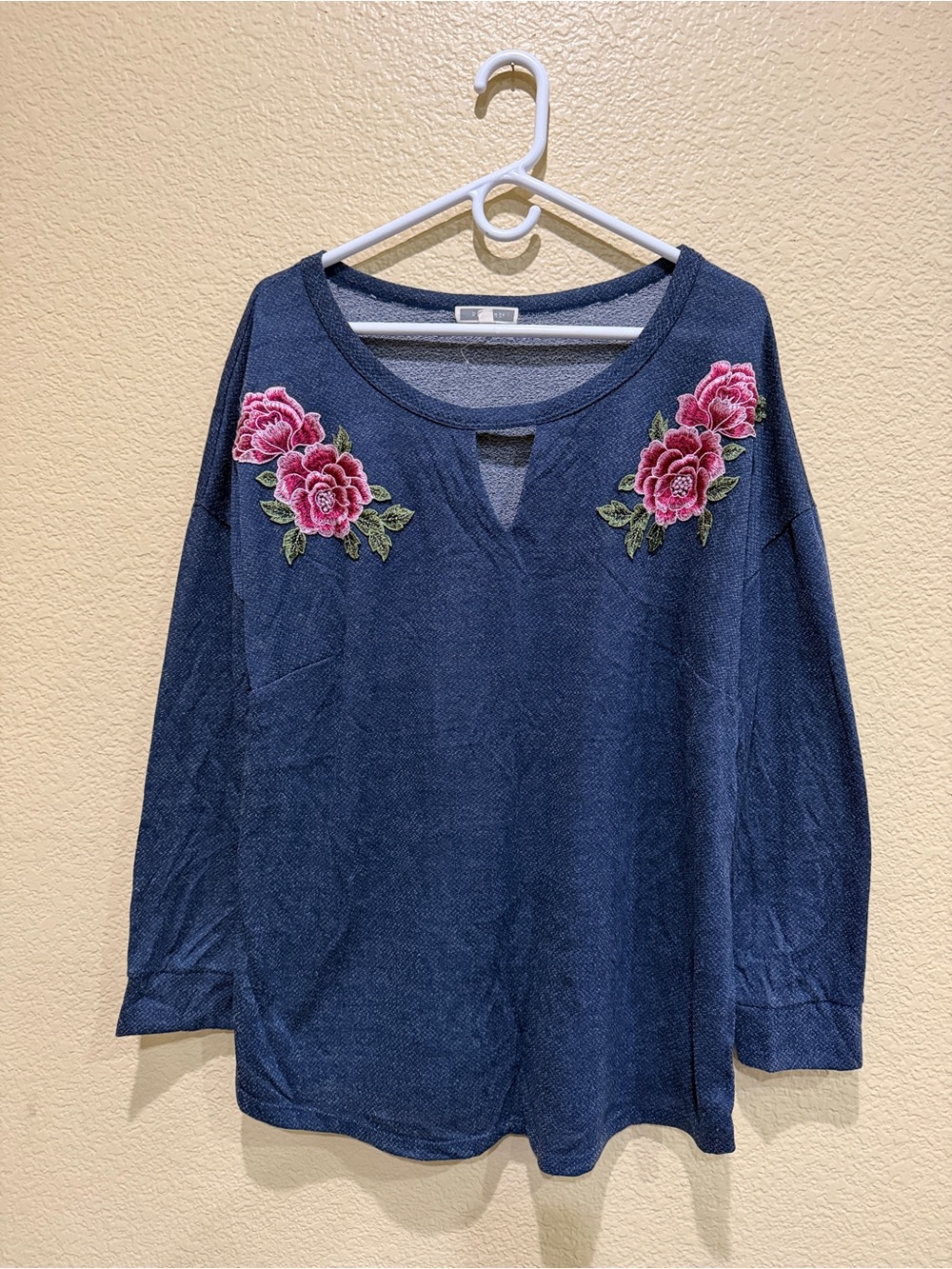 Pleione Embroidered Rose Knit Top Blue Size 2X Cutout Floral Long Sleeve Plus